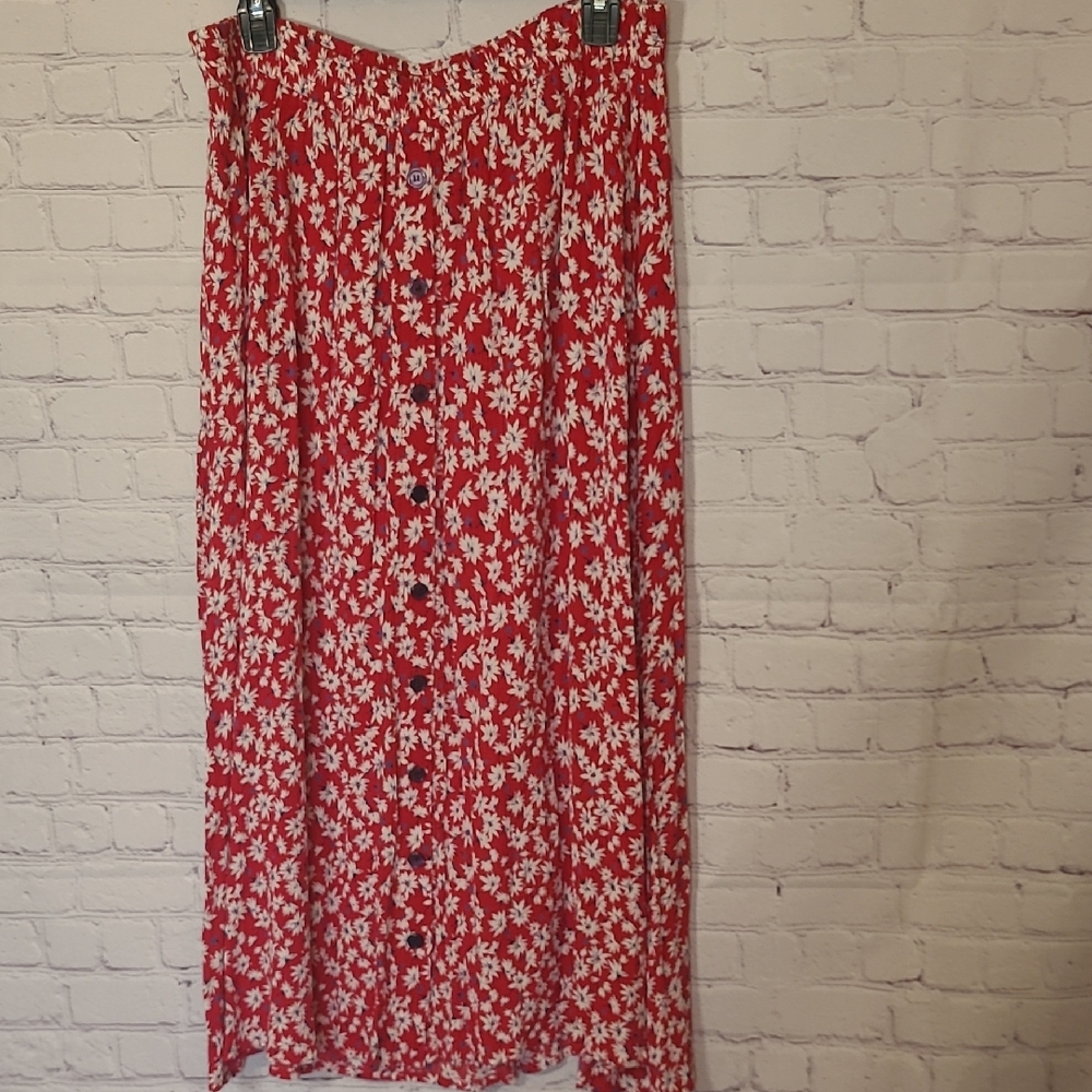 Floral Red White Midi Skirt Size 1/1X Stretch Pockets Trendy Flowy Spring Summer